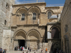 חזית כנסיית הקבר